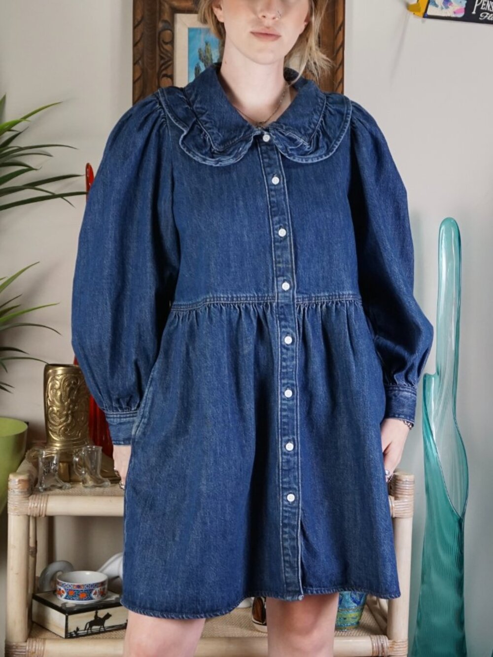 Levi’s ruffle collar denim chambray long sleeve dress